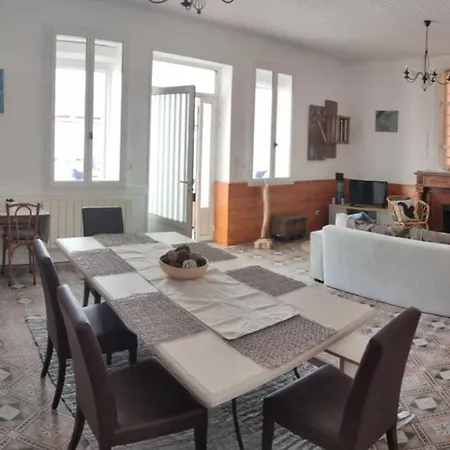 Holiday home Maison 92m2 A 100m De La Plage.6pers Parking Prive *